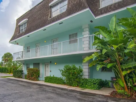 1901 Indian River Boulevard Vero Beach FL 32960