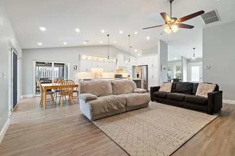 4147 Beech Avenue Palm Beach Gardens FL 33410