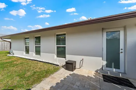 4147 Beech Avenue Palm Beach Gardens FL 33410