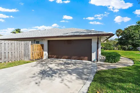 4147 Beech Avenue Palm Beach Gardens FL 33410