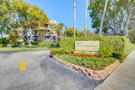 799 Jeffery Street Boca Raton FL 33487