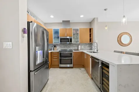830 Ne 19th Avenue Fort Lauderdale FL 33304