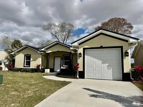 5007 Se 42nd Street Okeechobee FL 34974
