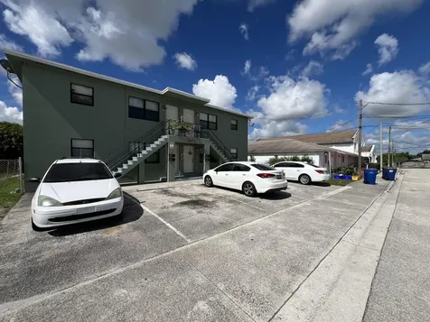1273 W 34th Street Riviera Beach FL 33404