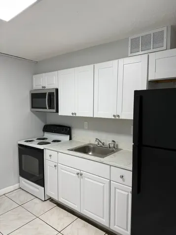 1273 W 34th Street Riviera Beach FL 33404