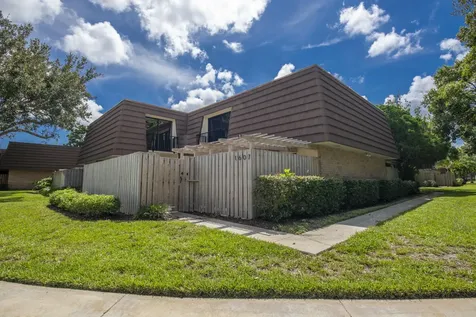 1607 16th Lane Palm Beach Gardens FL 33418