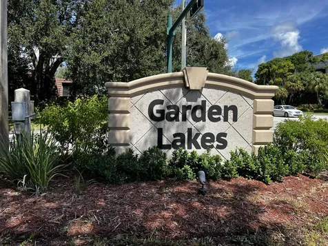 1607 16th Lane Palm Beach Gardens FL 33418