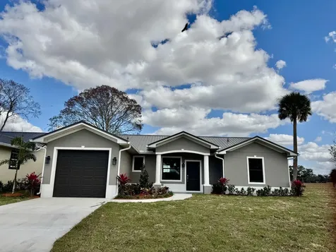 5009 Se 42nd Street Okeechobee FL 34974