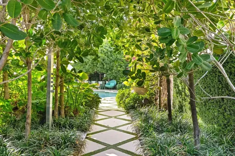 680 S Ocean Boulevard Palm Beach FL 33480