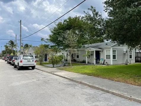 717 8th Avenue Lake Worth Beach FL 33460