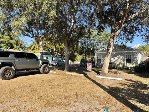 717 8th Avenue Lake Worth Beach FL 33460
