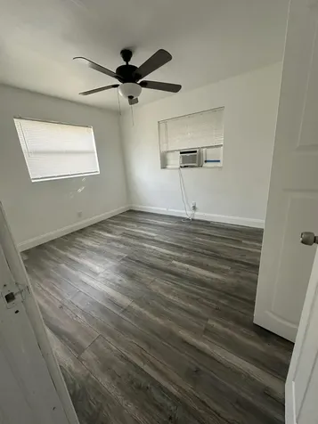 1245 W 35th Street Riviera Beach FL 33404