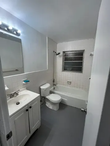 1245 W 35th Street Riviera Beach FL 33404