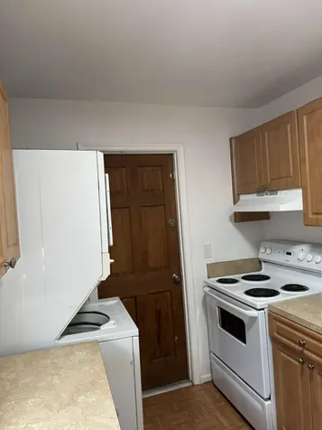 1245 W 35th Street Riviera Beach FL 33404