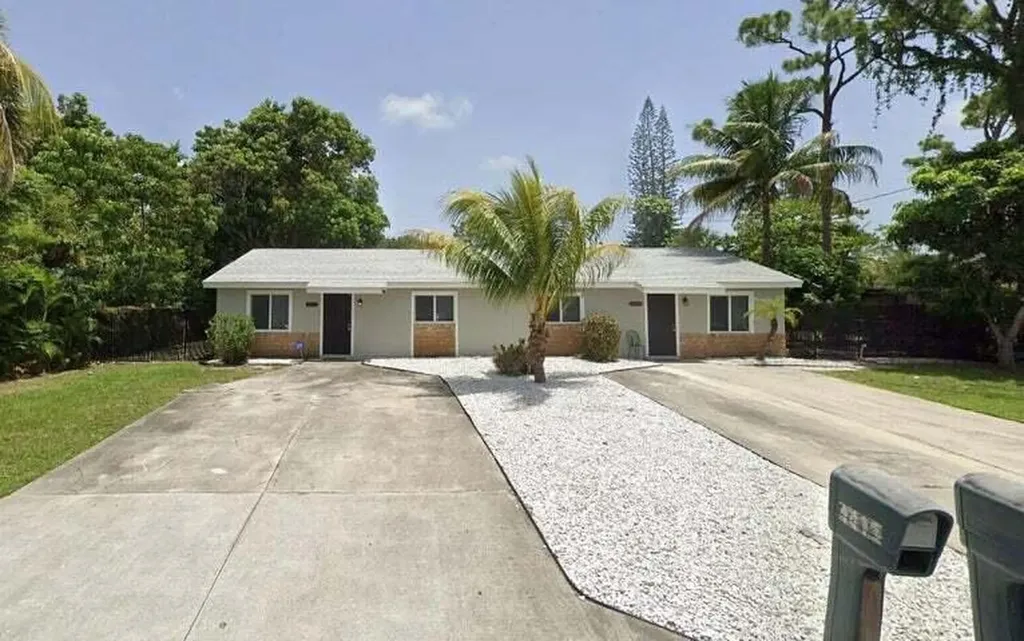 4411 Maine Street Lake Worth FL 33461