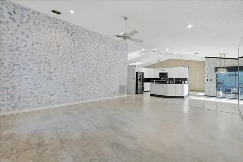 8870 Nw 49th Drive Coral Springs FL 33067