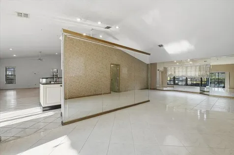 8870 Nw 49th Drive Coral Springs FL 33067