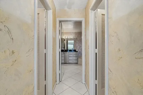 8870 Nw 49th Drive Coral Springs FL 33067
