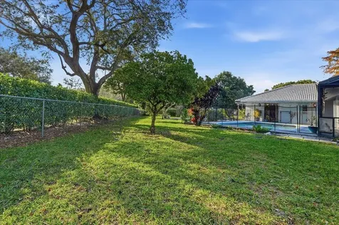 8870 Nw 49th Drive Coral Springs FL 33067