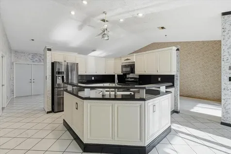 8870 Nw 49th Drive Coral Springs FL 33067