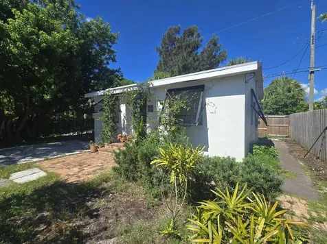 1115 S M Street Lake Worth FL 33460