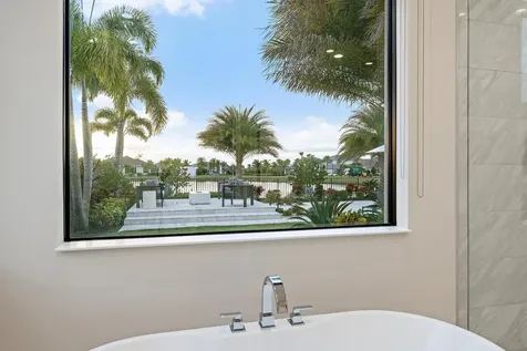 9243 Coral Isles Circle Palm Beach Gardens FL 33412