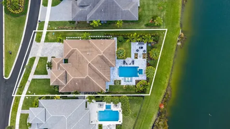 9243 Coral Isles Circle Palm Beach Gardens FL 33412