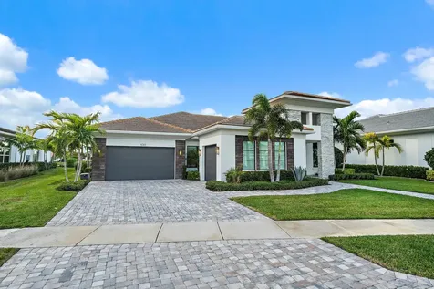 9243 Coral Isles Circle Palm Beach Gardens FL 33412