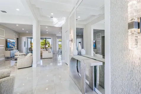 9243 Coral Isles Circle Palm Beach Gardens FL 33412