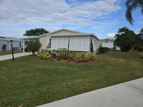 8524 Viburnum Court Port Saint Lucie FL 34952