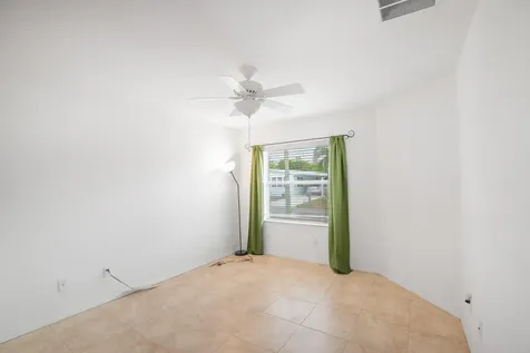 8 Santa Maria Court Port Saint Lucie FL 34952