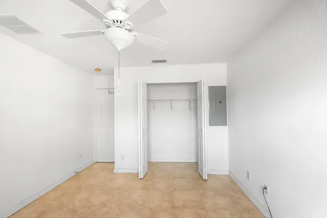 8 Santa Maria Court Port Saint Lucie FL 34952