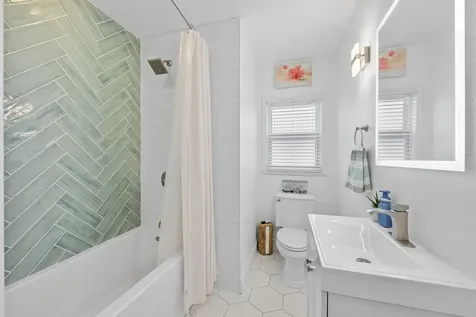 831 N Lakeside Drive Lake Worth Beach FL 33460