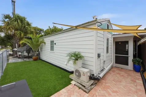 831 N Lakeside Drive Lake Worth Beach FL 33460