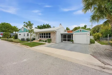831 N Lakeside Drive Lake Worth Beach FL 33460
