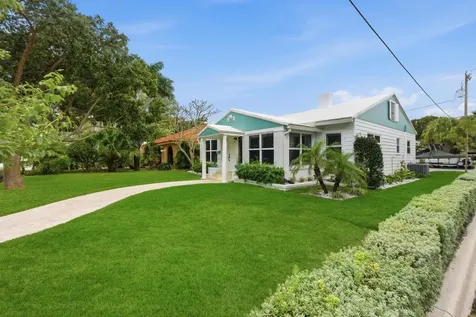 831 N Lakeside Drive Lake Worth Beach FL 33460