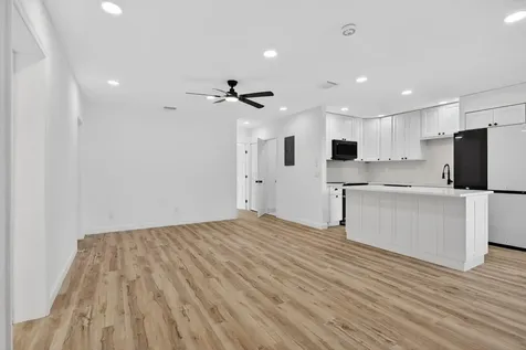 5183 Ne 15th Avenue Pompano Beach FL 33064