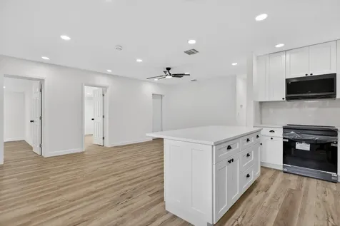 5183 Ne 15th Avenue Pompano Beach FL 33064