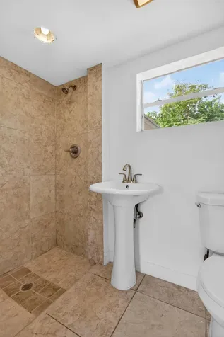 5183 Ne 15th Avenue Pompano Beach FL 33064