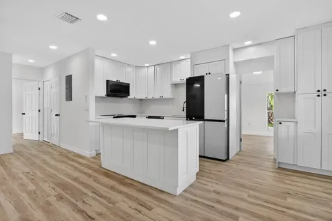 5183 Ne 15th Avenue Pompano Beach FL 33064
