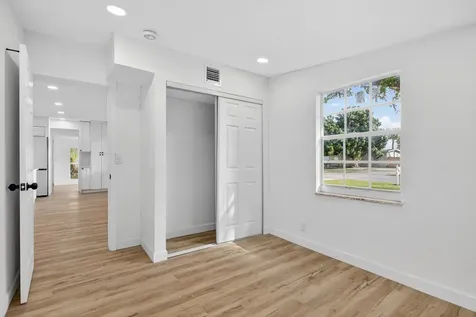 5183 Ne 15th Avenue Pompano Beach FL 33064