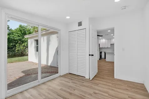 5183 Ne 15th Avenue Pompano Beach FL 33064