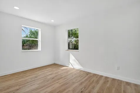 5183 Ne 15th Avenue Pompano Beach FL 33064