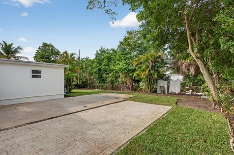 5183 Ne 15th Avenue Pompano Beach FL 33064