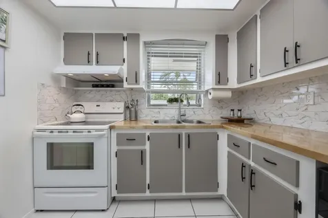 2545 Dudley Drive West Palm Beach FL 33415