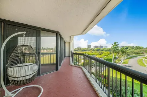 1900 Consulate Place West Palm Beach FL 33401