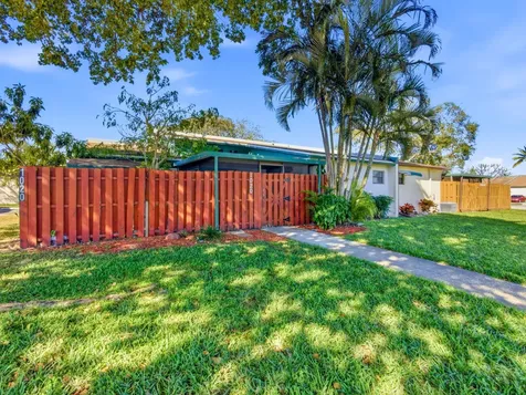 1020 Manor Drive Palm Springs FL 33461