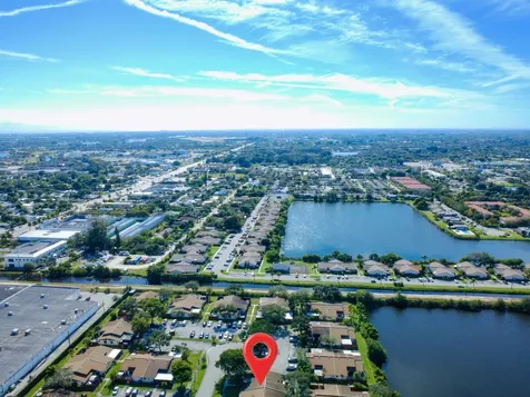 1020 Manor Drive Palm Springs FL 33461