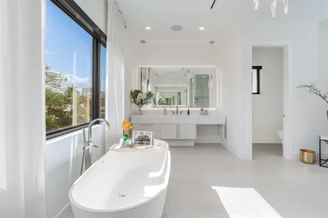 400 Ne 4th Street Boca Raton FL 33432