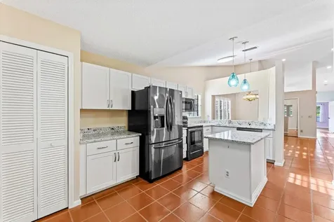 8262 Mooring Circle Boynton Beach FL 33472